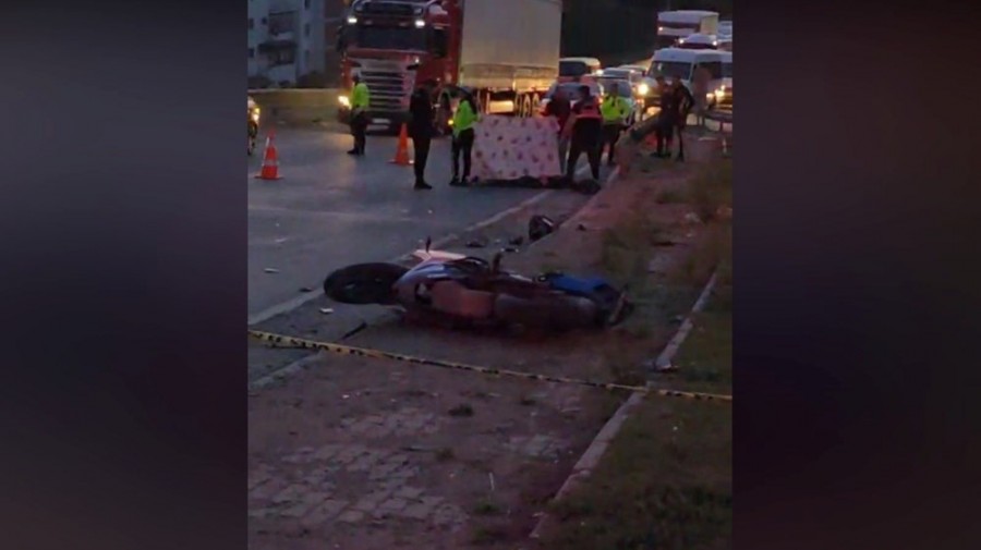 Motosikletli Kadın Beton Mikserinin Altında Kaldı 1