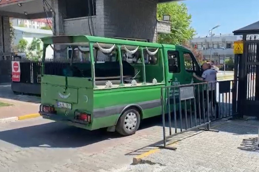Sokak Ortasında Infaz Kadın Haykırdı, Kimse Yardım Edemedi 1