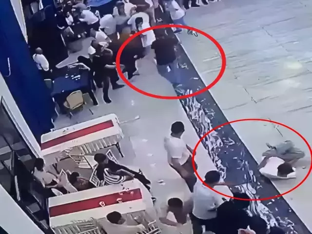 3 Arkadas 6 Gunde Iki Farkli Olayda Yasamini 18736487 2208 M