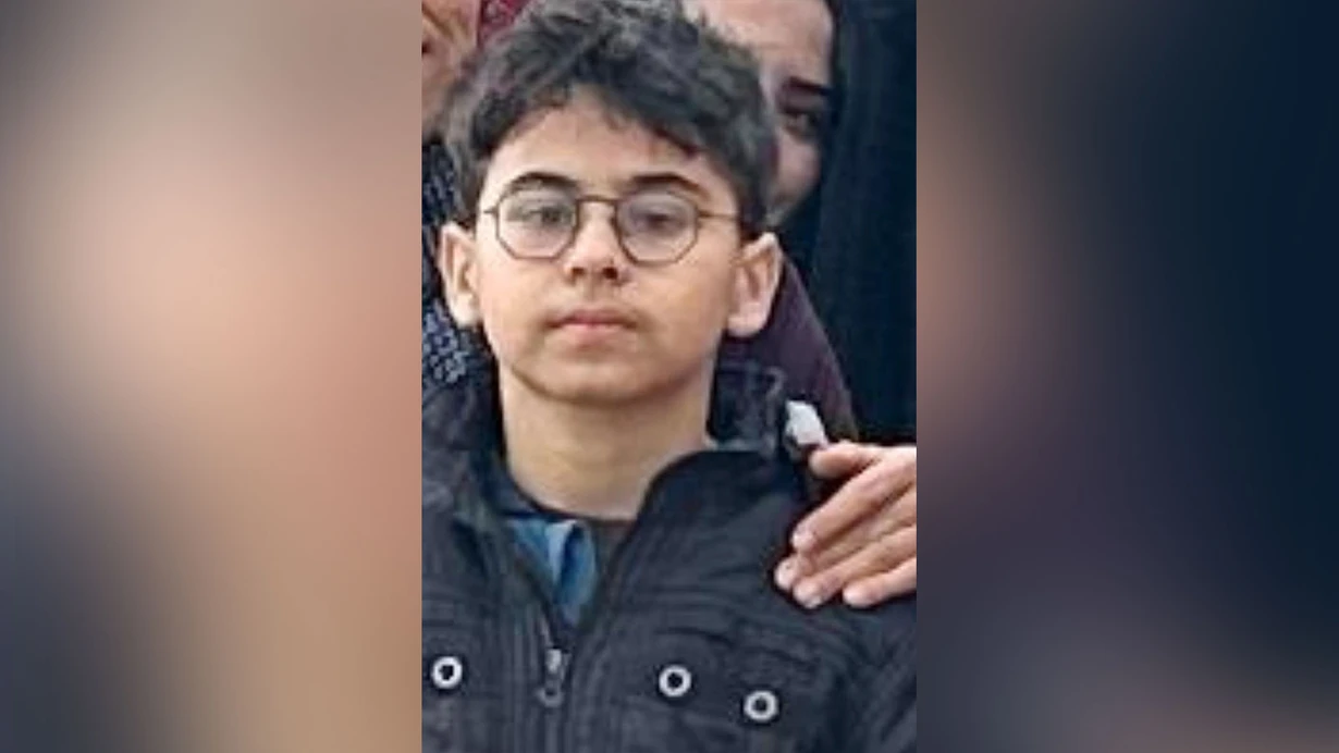 Antalyada 14 Yasindaki Omer Minibusun Carpmasi Sonucu Hayatini Kaybetti Ynxv