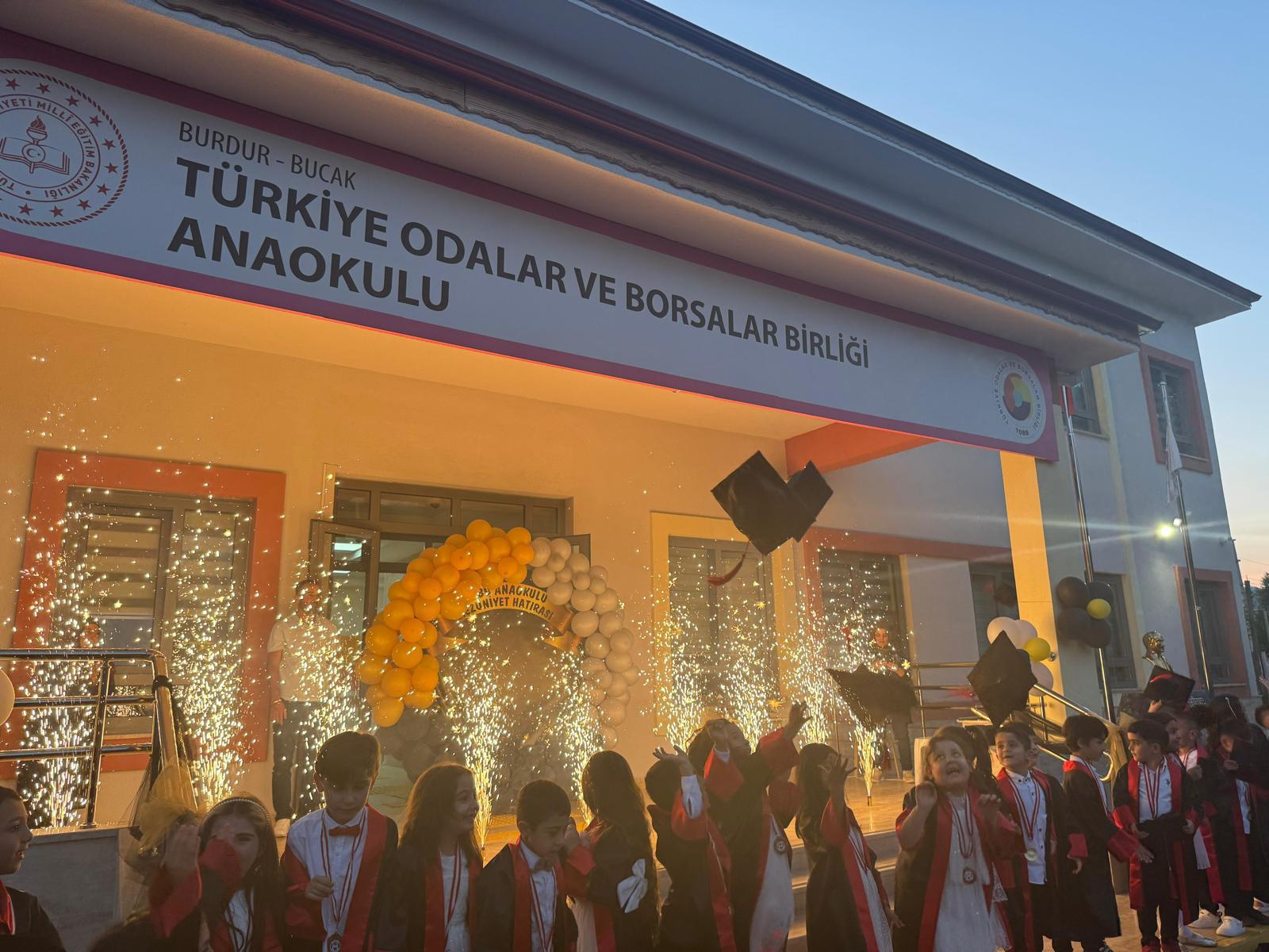 Bucak Tobb Anaokulu İlk Mezunlarini Verdi̇ 1 (1)